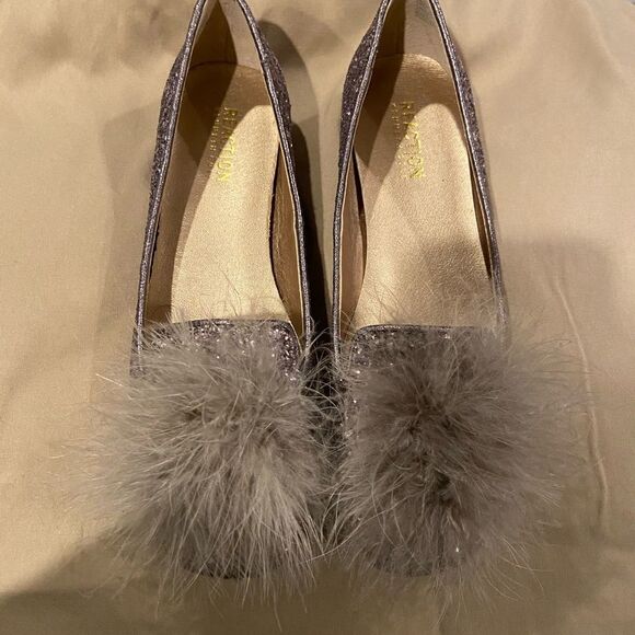 🪅🪅Kennth Cole Glitter ballet flat with Pom Pom - Picture 7 of 7